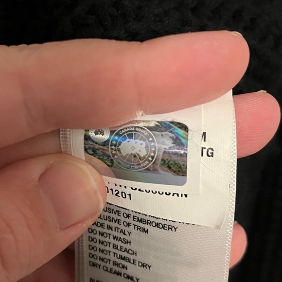 AUTHENTIC Canada Goose Black Label Knit Sweater - Picture 5 of 6